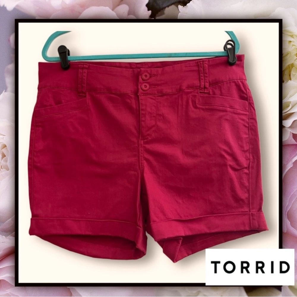 TORRID Red Sateen Dress Shorts #T066066b